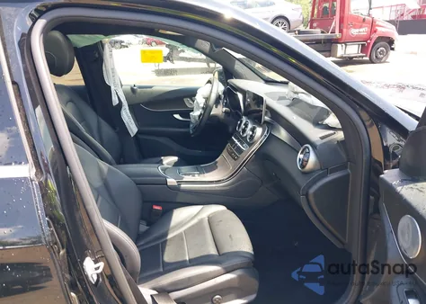 2020 Mercedes-Benz Glc 300 4Matic from USA, damaged, VIN WDC0G8EBXLF685950